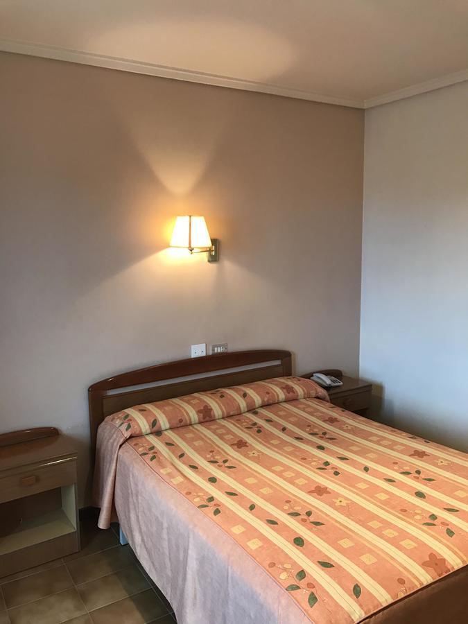 Azahar Hotel 2*